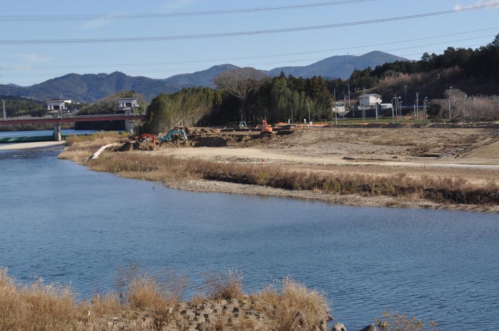 一鍬田の河道掘削